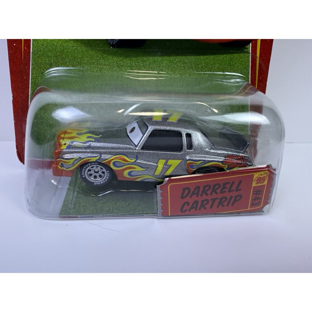 NIB Disney Pixar The World Of Cars Race O Rama # 43 Darrell Cartrip 1:55 Diecast - Picture 4 of 8